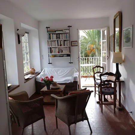 아파트 Vue Et Jardin A Deux Pas Du Centre Du Village *