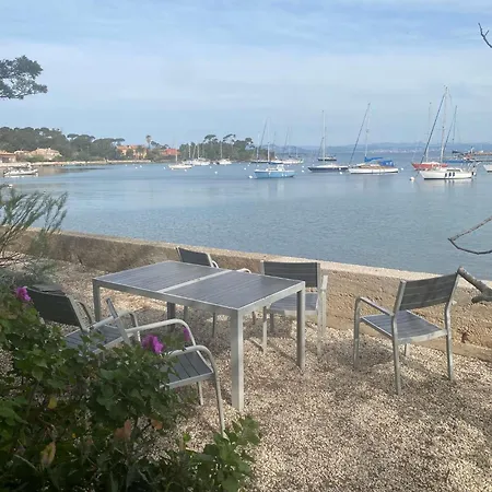 公寓 Vue Et Jardin A Deux Pas Du Centre Du Village *